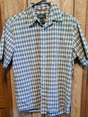 Eddie Bauer Men’s Short-Sleeve Plaid Button-Down Shirt - Brown & White  Size M